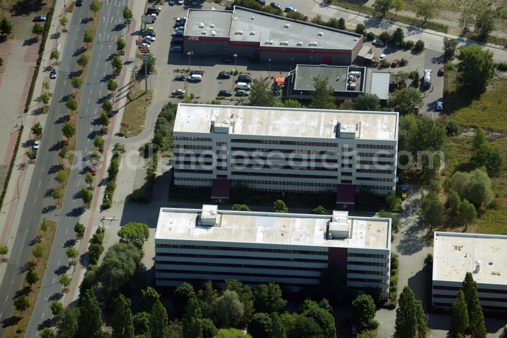 Aerial photograph Berlin - Building complex of the Institute gfp Gesellschaft fuer Pflege- und Sozialberufe gGmbH and the Hochschule fuer Wirtschaft und Recht in Berlin in Germany