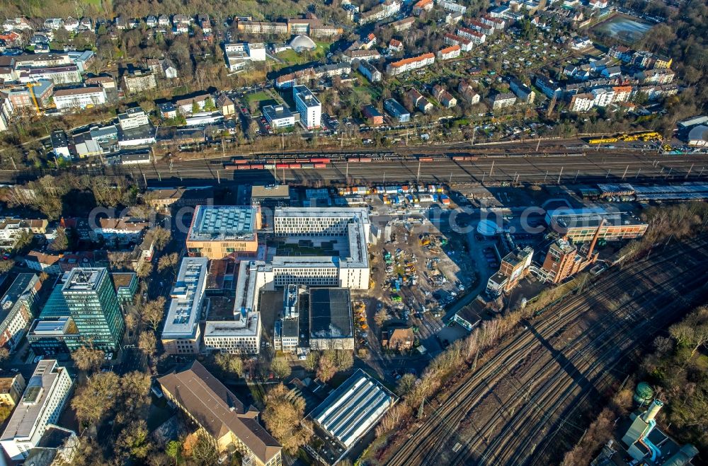 Bochum from above - Complex of buildings of the justice centre - court in the east ring with the district court of Bochum, to the industrial tribunal Bochum, to the district court of Bochum, the public prosecutor's office and social services in Bochum in the federal state North Rhine-Westphalia. Built according to the draught of the Hascher Jehle architects