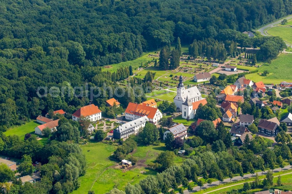 Welver from above - The monastery Welver was a Cistercian convent in the former village Kirchwelver in Welver in North Rhine-Westphalia. Today the old monastery church of St. Albanus und Cyriakus is a Protestant parish church. And the new monastery church of St. Bernhard built around 1700 is today a Catholic parish church