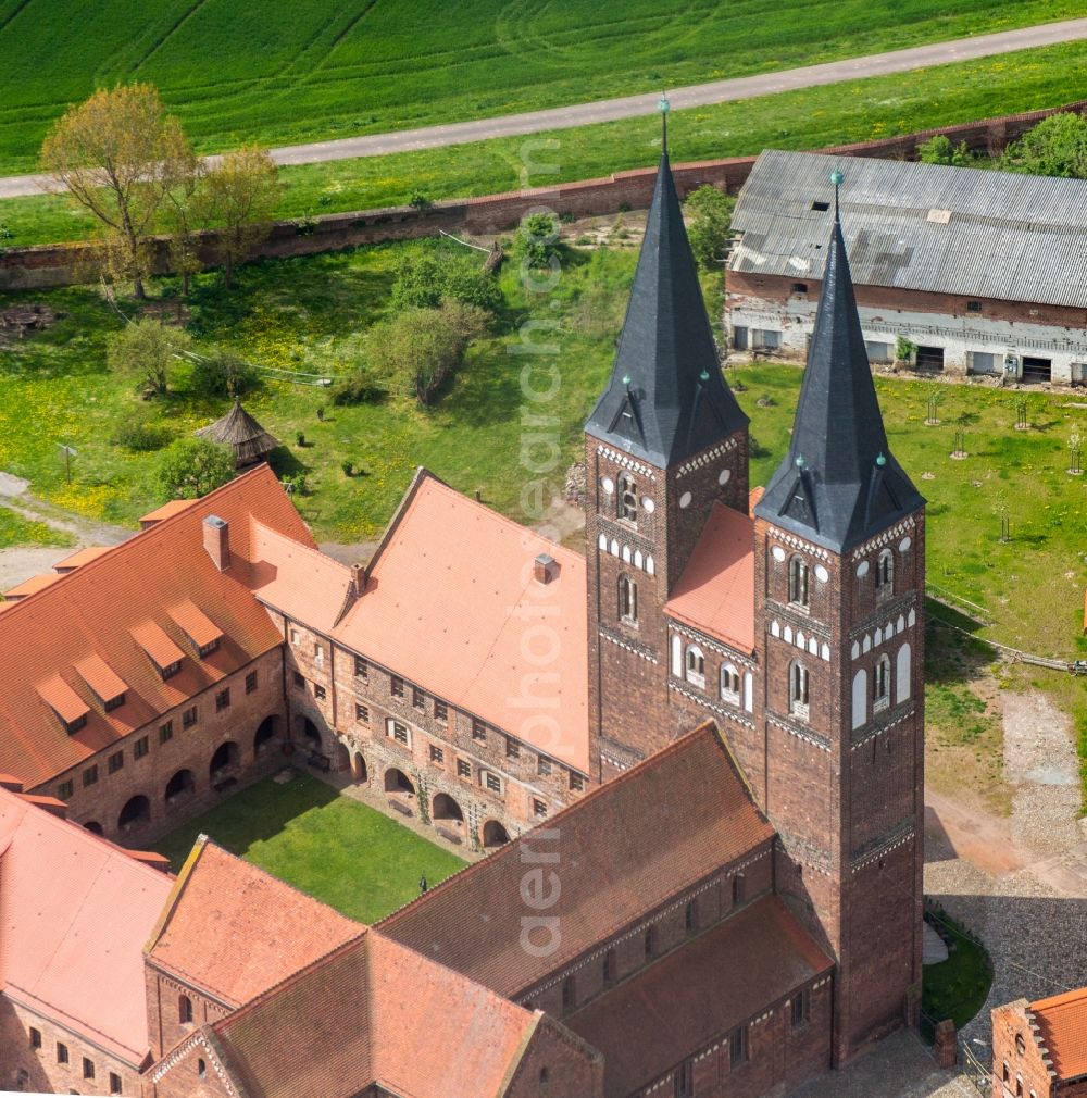 Aerial image Jerichow - Complex of buildings of the monastery jerichow in Jerichow in the state Saxony-Anhalt