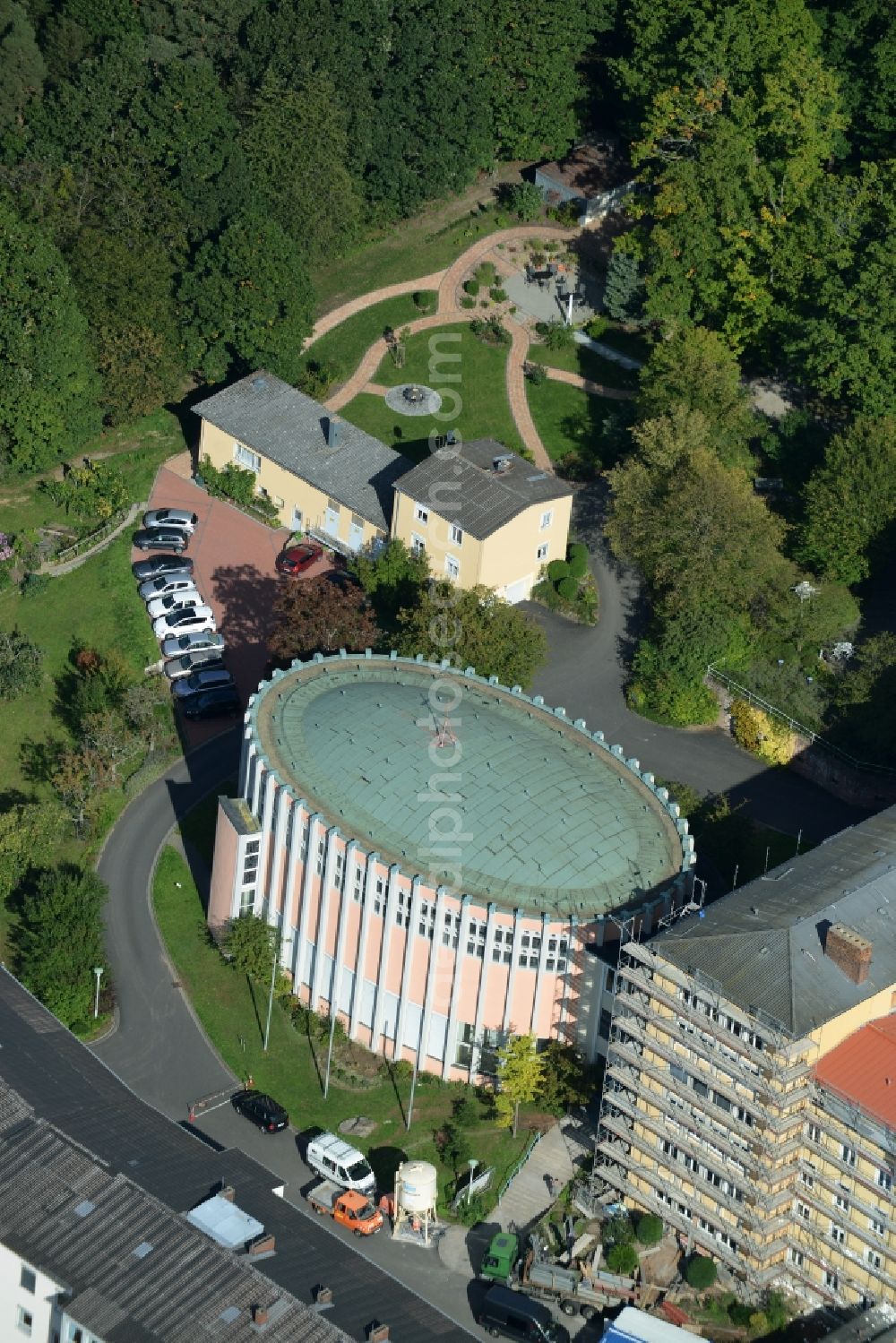 Aerial image Gemünden - Complex of buildings of the monastery Maedchenbildungswerk der Schwestern vom heiligen Kreuz on Kreuzstrasse in Gemuenden in the state Bavaria