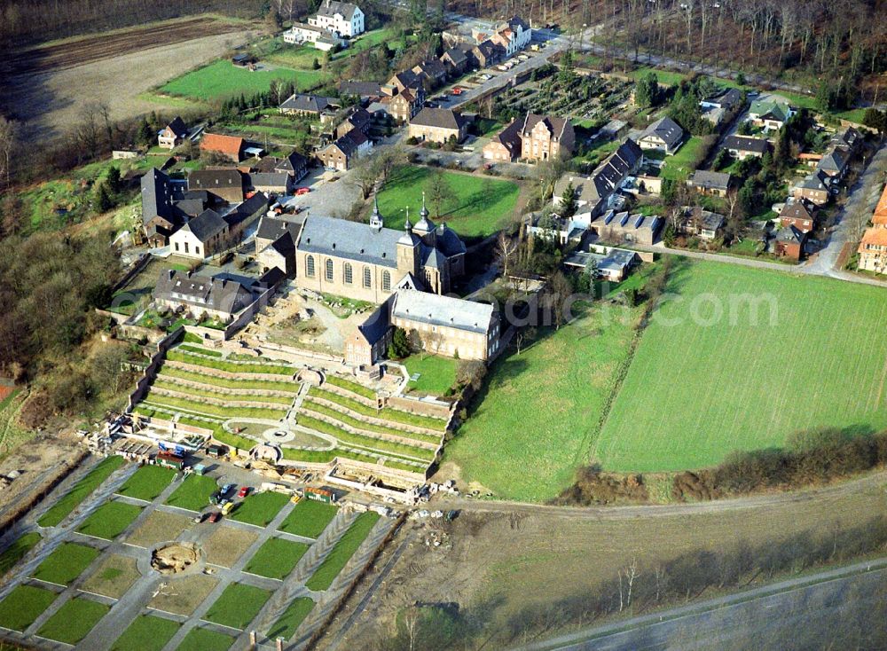 Aerial photograph Kamp-Lintfort - Complex of buildings of the monastery in Kamp-Lintfort in the state North Rhine-Westphalia