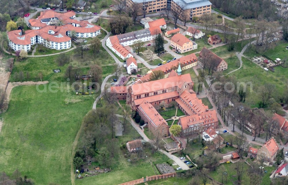 Kloster Lehnin from the bird's eye view: Complex of buildings of the monastery Lehnin in Lehnin in the state Brandenburg