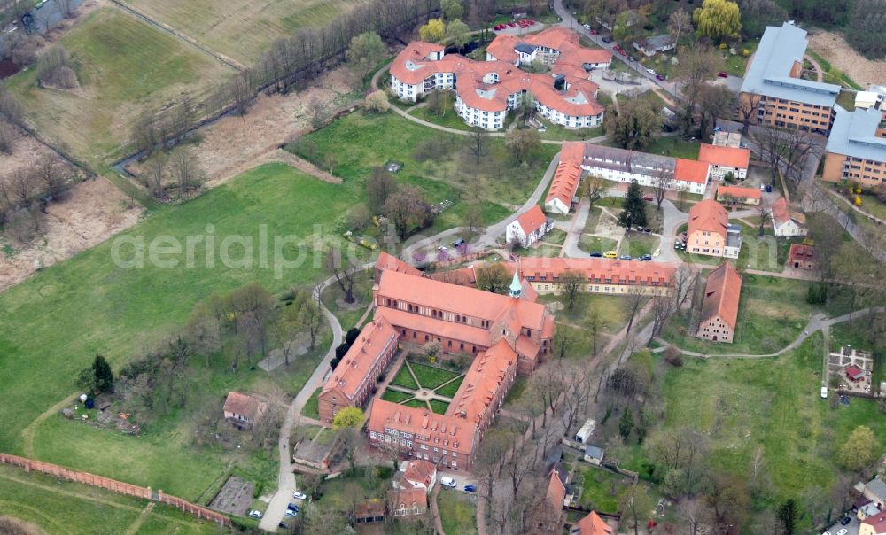 Kloster Lehnin from the bird's eye view: Complex of buildings of the monastery Lehnin in Lehnin in the state Brandenburg