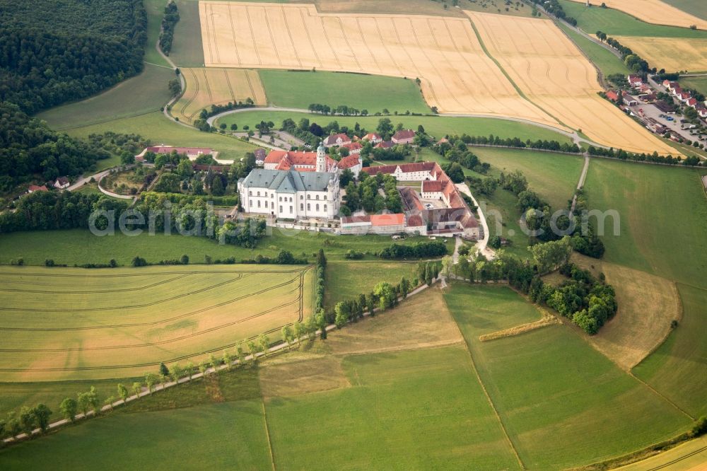 Aerial photograph Neresheim - Complex of buildings of the monastery ond museum Neresheim in Neresheim in the state Baden-Wuerttemberg, Germany