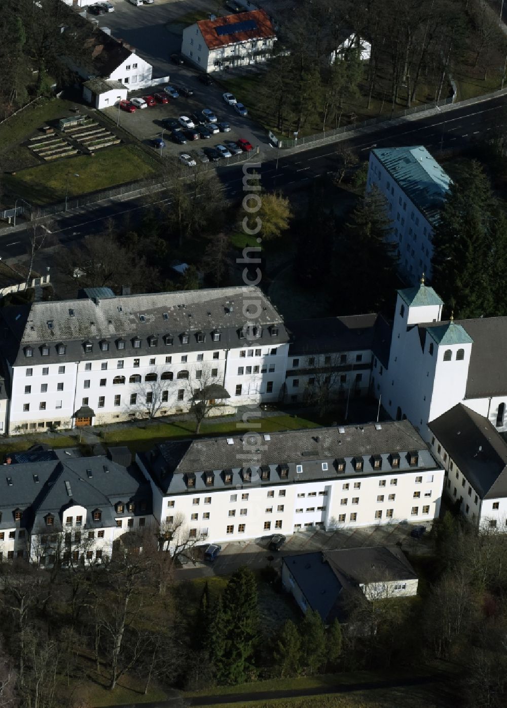 Aerial photograph Neumarkt in der Oberpfalz - Complex of buildings of the monastery Kloster St. Josef on Wildbadstrasse in Neumarkt in der Oberpfalz in the state Bavaria