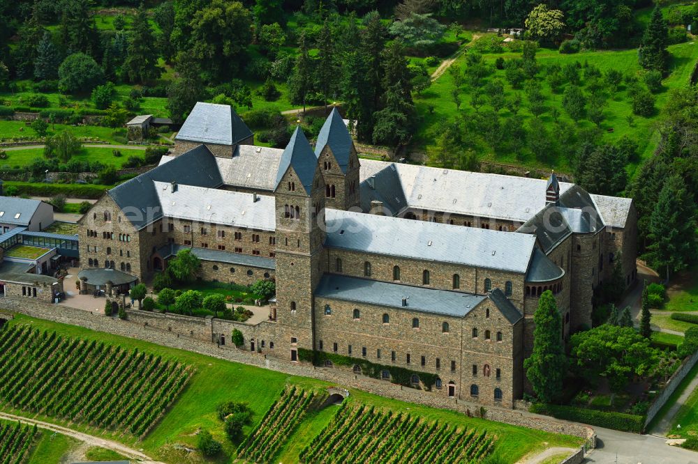 Aerial photograph Rüdesheim am Rhein - Complex of buildings of the monastery Abtei St. Hildegard on Klosterweg in the district Windeck in Ruedesheim am Rhein in the state Hesse, Germany