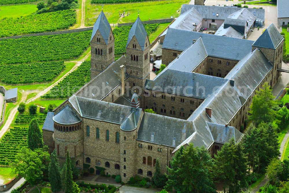 Rüdesheim am Rhein from the bird's eye view: Complex of buildings of the monastery Abtei St. Hildegard on Klosterweg in the district Windeck in Ruedesheim am Rhein in the state Hesse, Germany