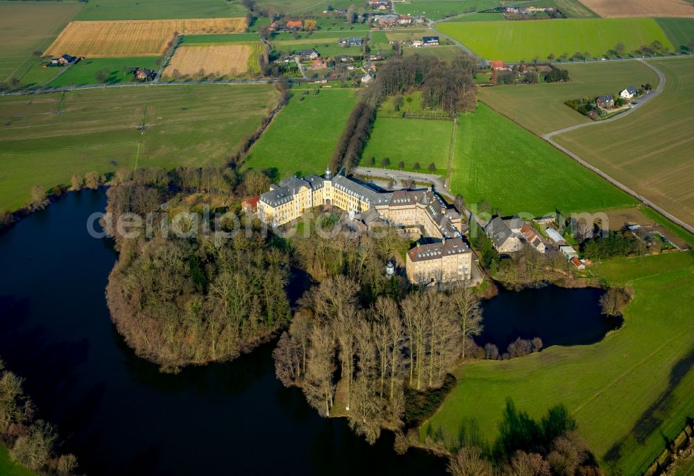 Rees from the bird's eye view: Complex of buildings of the monastery Haus Aspel in Rees in the state North Rhine-Westphalia