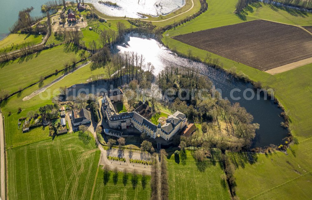 Aerial photograph Rees - Complex of buildings of the monastery Haus Aspel in Rees in the state North Rhine-Westphalia