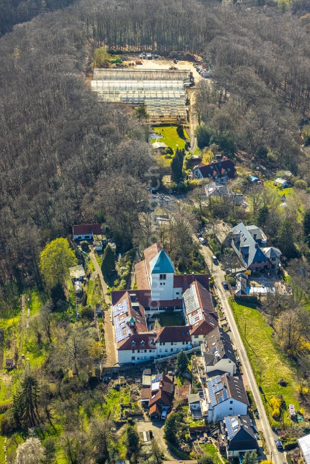 Aerial photograph Witten - Complex of buildings of the monastery Kloster of Karmelitinnen in Witten at Ruhrgebiet in the state North Rhine-Westphalia, Germany