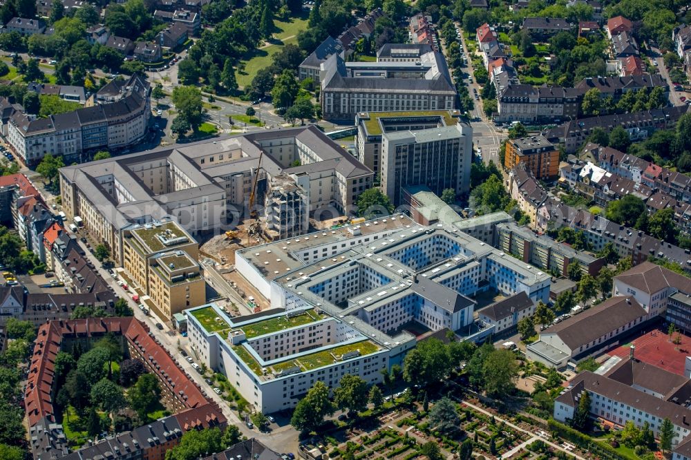 Essen from the bird's eye view: Building complex of the State and district court food - court in Essen in North Rhine-Westphalia. Prior to the prison food