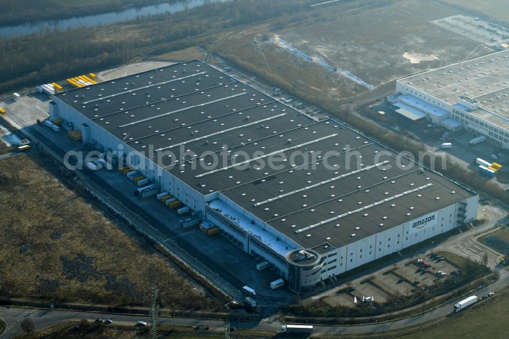 Aerial photograph Brieselang - Building complex and distribution center on the site of Amazon Logistik Potsdon GmbH - BER3 on Havellandstrasse in the district Bredow in Brieselang in the state Brandenburg, Germany