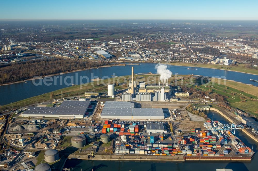 Düsseldorf from above - Building complex and distribution center on the site of the inland waterway in the district Stadtbezirk 3 in Duesseldorf in the state North Rhine-Westphalia