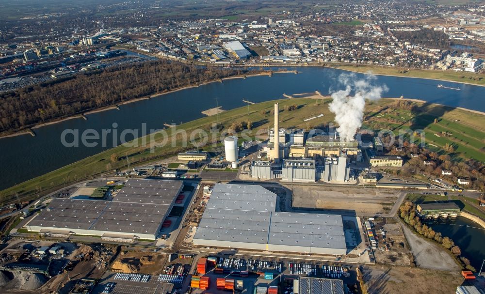 Düsseldorf from the bird's eye view: Building complex and distribution center on the site of the inland waterway in the district Stadtbezirk 3 in Duesseldorf in the state North Rhine-Westphalia