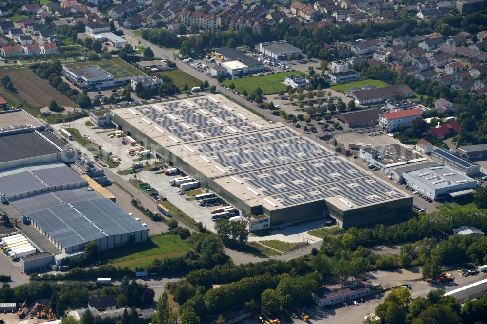 Markgröningen from the bird's eye view: Building complex and distribution center on the site der cargopack packaging company for industrial goods mbH in Markgroeningen in the state Baden-Wuerttemberg