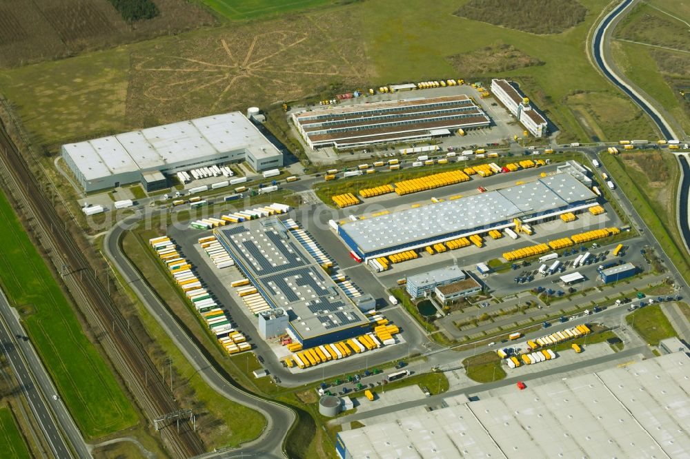 Aerial photograph Schönefeld - Building complex and distribution center on the site of DACHSER SE An den Gehren in Schoenefeld in the state Brandenburg, Germany