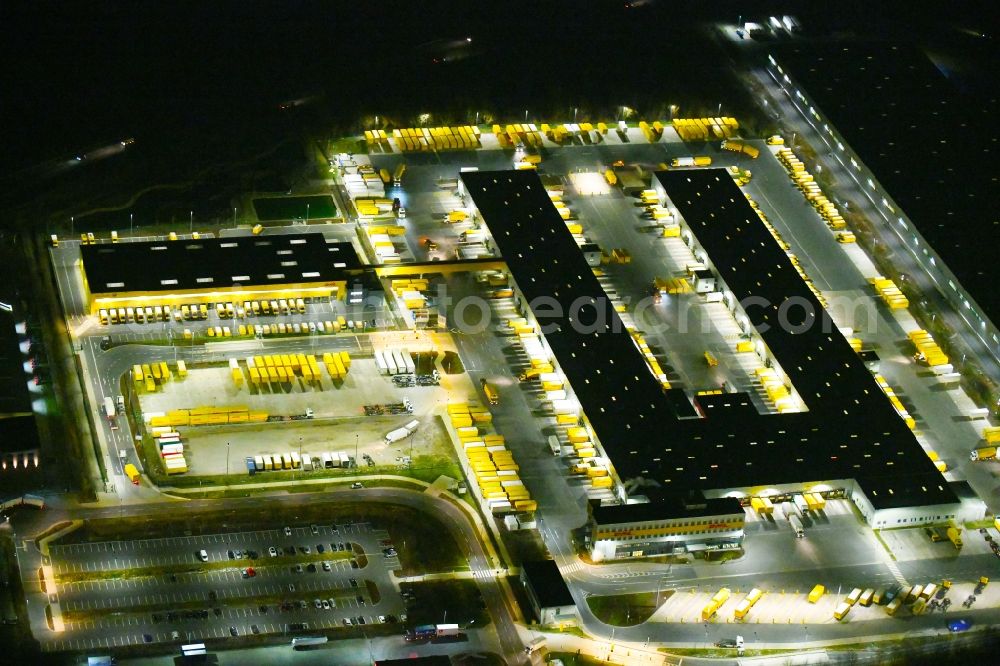 Aerial image Hannover - Building complex and distribution center on the site Deutsche Post Kleiner Holzhaegen in Hannover in the state Lower Saxony, Germany