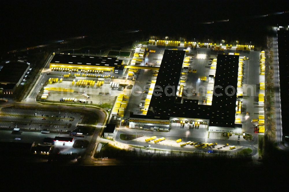 Hannover from the bird's eye view: Building complex and distribution center on the site Deutsche Post Kleiner Holzhaegen in Hannover in the state Lower Saxony, Germany