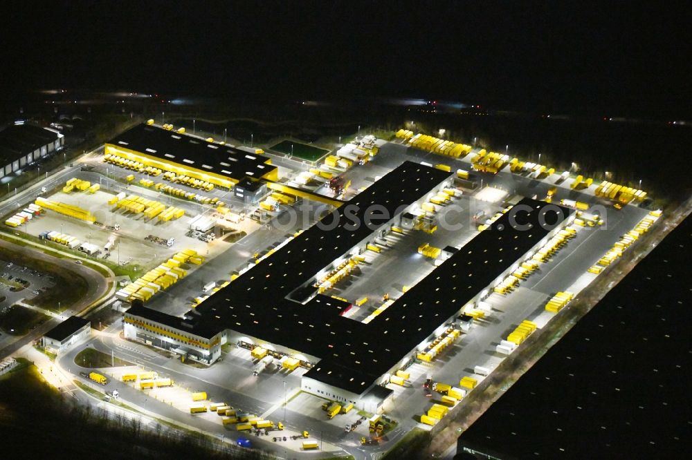 Aerial photograph Hannover - Building complex and distribution center on the site Deutsche Post Kleiner Holzhaegen in Hannover in the state Lower Saxony, Germany