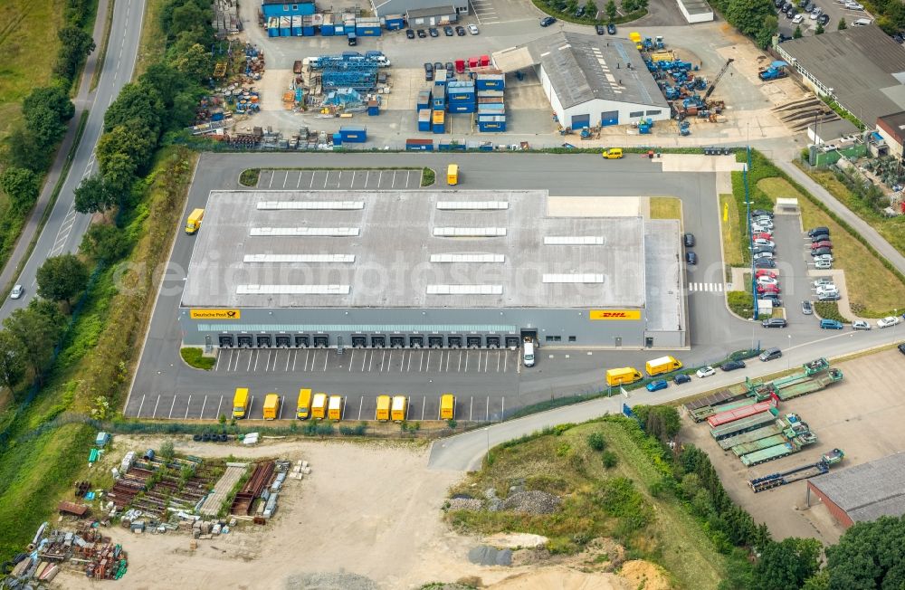 Aerial image Dinslaken - Building complex and distribution center on the site of DHL Paket GmbH/Deutsche Post AG in Dinslaken in the state North Rhine-Westphalia, Germany