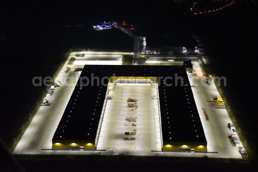 Aerial photograph Heusenstamm - Building complex and distribution center on the site des DHL Paketzentrum in Heusenstamm in the state Hesse