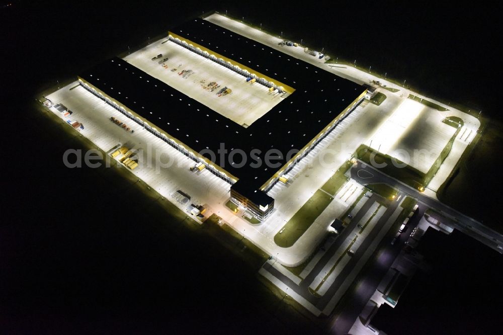 Aerial photograph Heusenstamm - Building complex and distribution center on the site des DHL Paketzentrum in Heusenstamm in the state Hesse