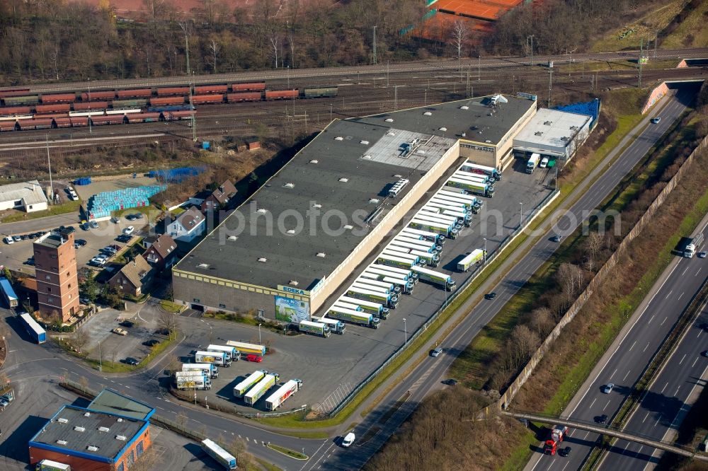 Moers from the bird's eye view: Building complex and distribution center on the site EDEKA on Ruhrorter Strasse in Moers in the state North Rhine-Westphalia