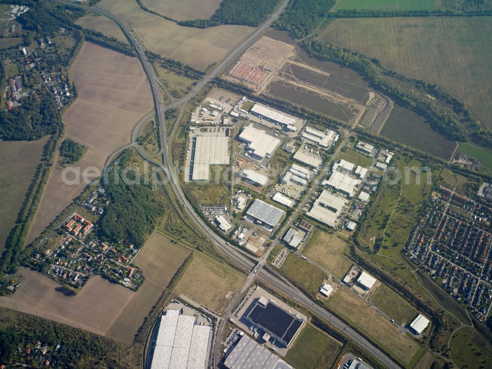 Aerial image Großbeeren - Building complex and distribution center on the site des GVZ Gueterverkehrszentrum Grossbeeren besides the road Bundesstrasse 101 in Grossbeeren in the state Brandenburg