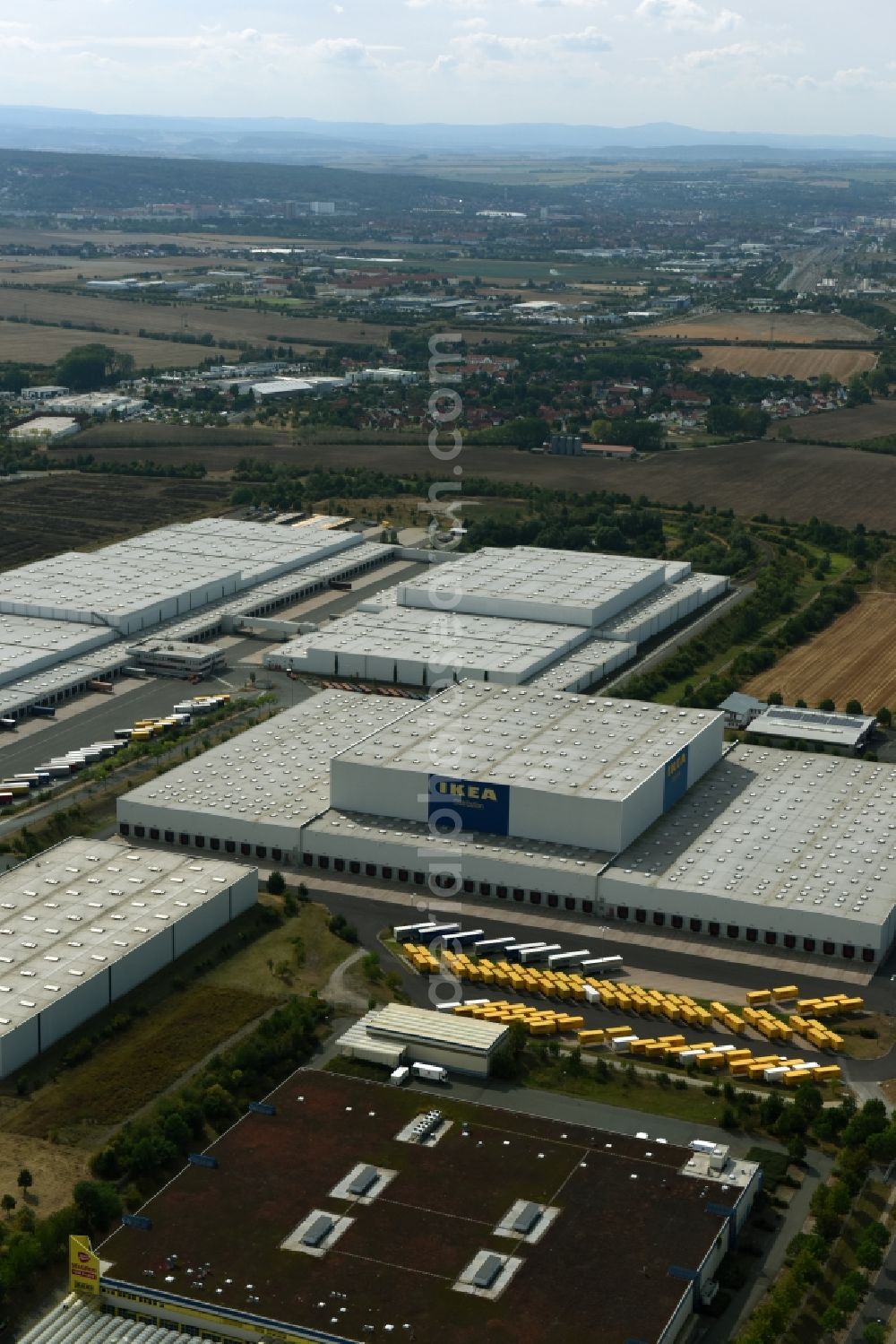 Erfurt from the bird's eye view: Building complex and distribution center on the site des IKEA Distribution in Erfurt in the state Thuringia