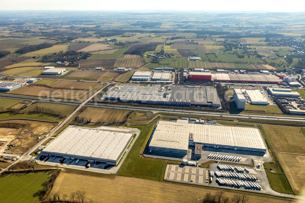 Aerial photograph Bönen - Building complex and distribution center on the site of Lidl Vertriebs GmbH & Co KG - Zentrallager Boenen on Weetfelof Strasse in Boenen in the state North Rhine-Westphalia, Germany