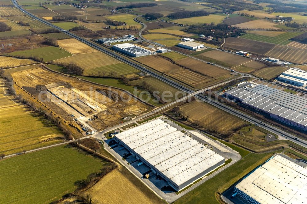 Bönen from above - Building complex and distribution center on the site of Lidl Vertriebs GmbH & Co KG - Zentrallager Boenen on Weetfelof Strasse in Boenen in the state North Rhine-Westphalia, Germany