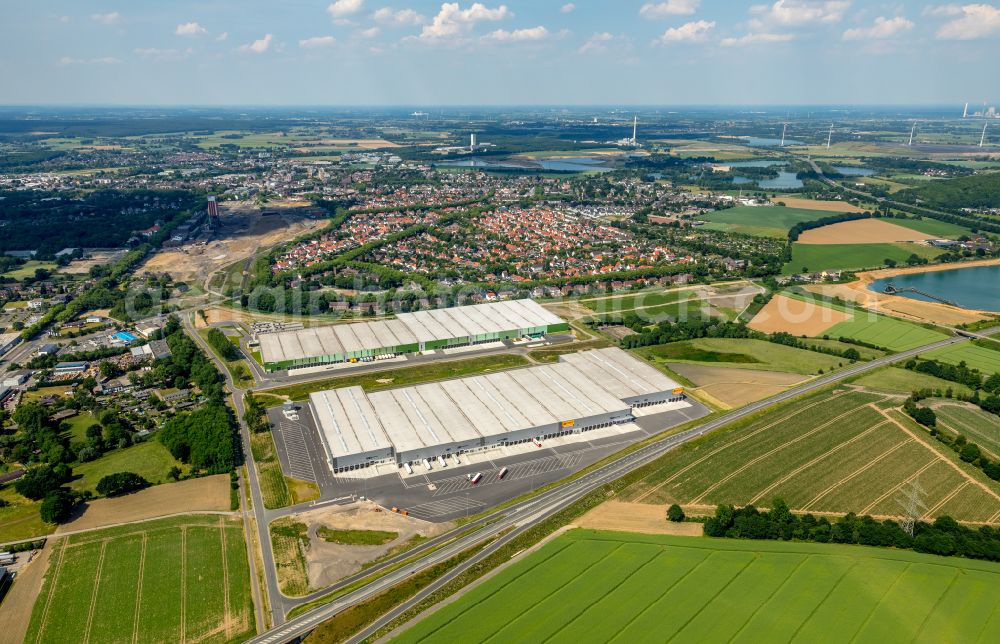 Aerial photograph Kamp-Lintfort - Building complex and distribution center on the site on Norddeutschlandstrasse in the district Niersenbruch in Kamp-Lintfort at Ruhrgebiet in the state North Rhine-Westphalia, Germany