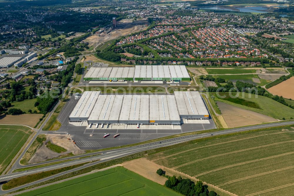 Aerial image Kamp-Lintfort - Building complex and distribution center on the site on Norddeutschlandstrasse in the district Niersenbruch in Kamp-Lintfort at Ruhrgebiet in the state North Rhine-Westphalia, Germany