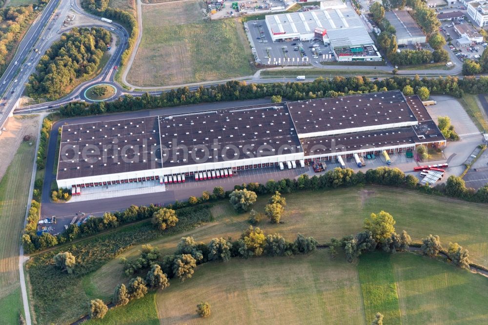 Aerial image Nieder-Olm - Building complex and distribution center on the site Tengelmann Warenhandelsgesellschaft LD- lager in Nieder-Olm in the state Rhineland-Palatinate, Germany