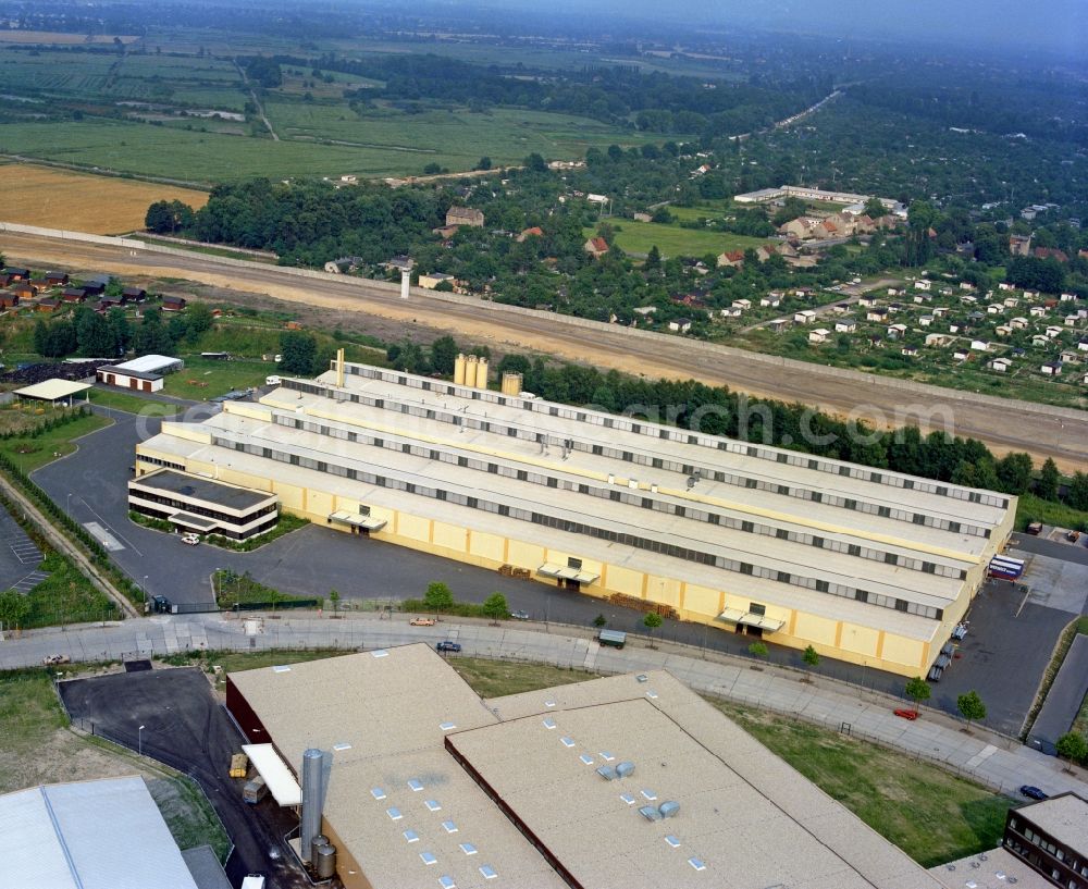 Berlin from the bird's eye view: Building complex and distribution center on the site on Zepernschleuser Ring in the district Wittenau in Berlin, Germany