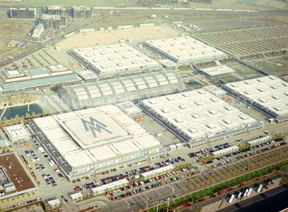 Aerial photograph Leipzig - Building complex and distribution center on the site of logistic center in the district Mockau in Leipzig in the state Saxony, Germany