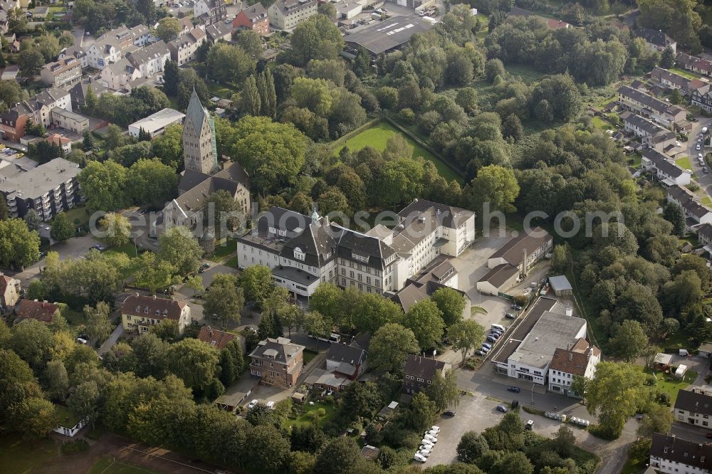 Bochum from the bird's eye view: Building complex of St. Mary Help of hospital in Bochum in North Rhine-Westphalia