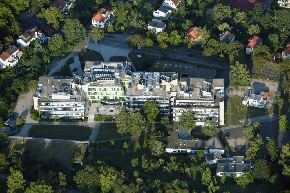 Berlin from above - Building complex of the Max-Planck-Institut fuer molekulare Genetik in Berlin