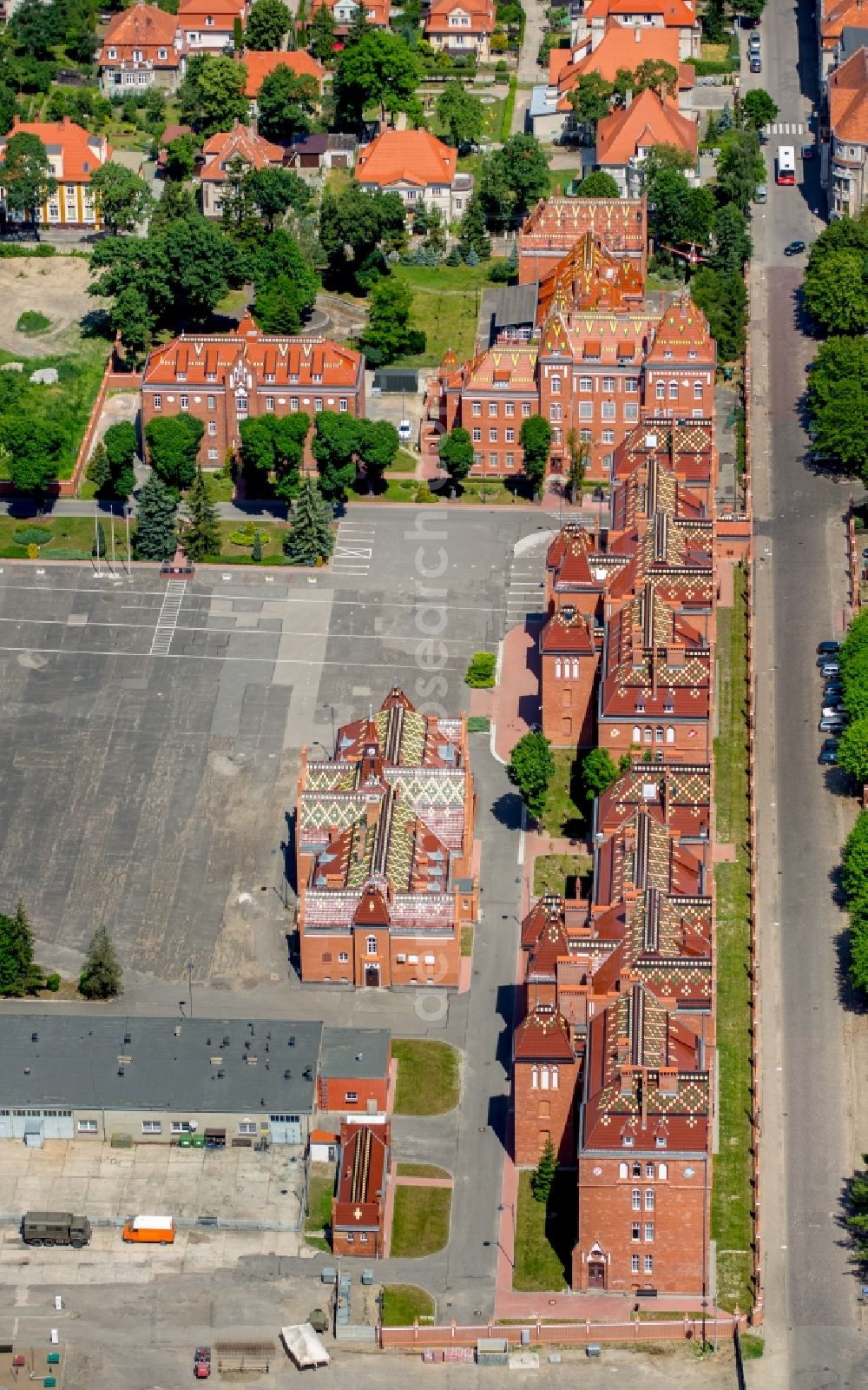 Aerial image Malbork Marienburg - Building complex of the polish army - Bundeswehr military barracks an der ul 17 Marca in Malbork Marienburg in Pomorskie, Poland