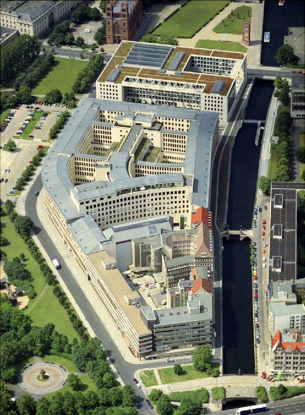 Berlin from the bird's eye view: Building complex of the Ministry of Foreign Affairs in the district Mitte in Berlin