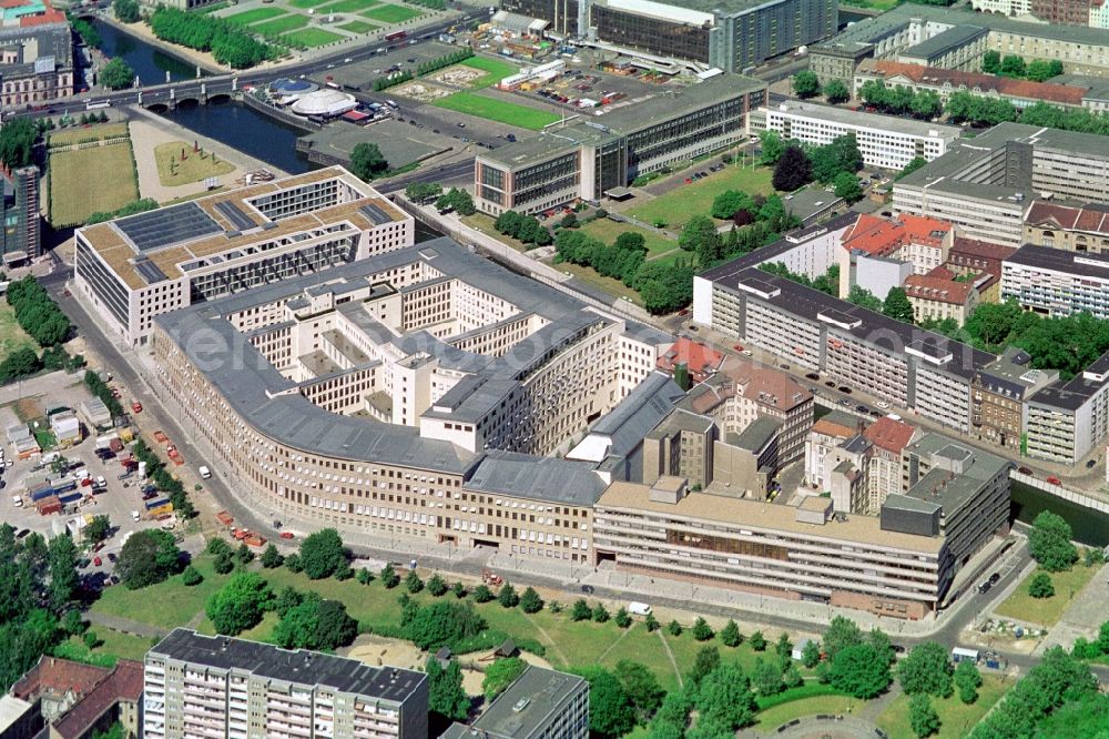 Berlin from the bird's eye view: Building complex of the Ministry of Foreign Affairs in the district Mitte in Berlin