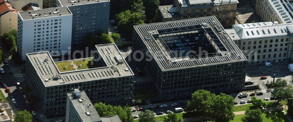 Aerial photograph Berlin - Building complex of the Ministry Bundesministerium fuer Verkehr und digitale Infrastruktur an der Invalidenstrasse in Berlin