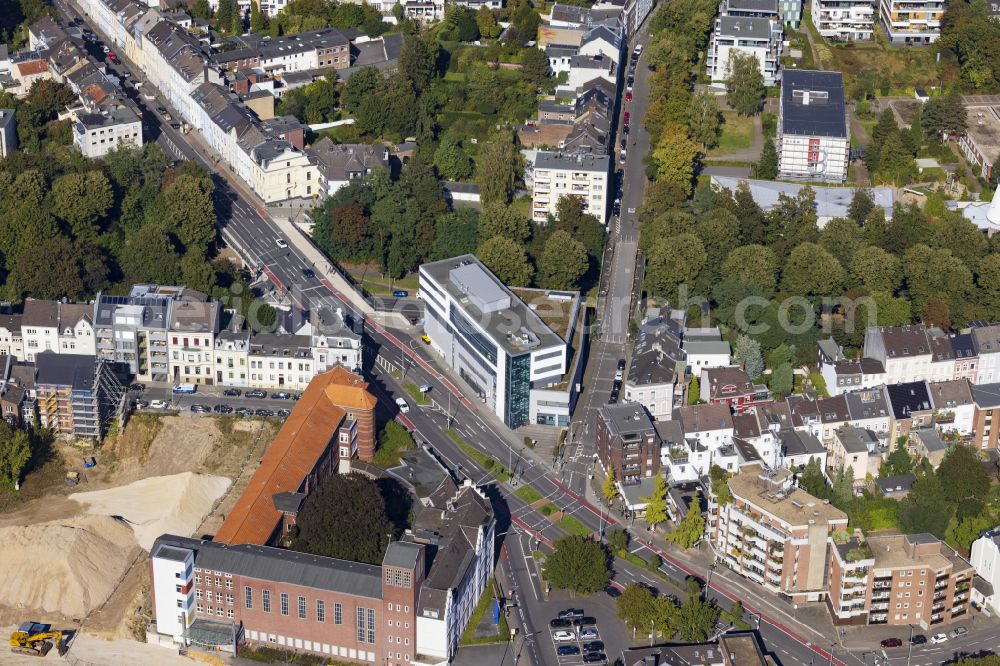 Aerial photograph Mönchengladbach - Building complex Gesundheitszentrum Moenchengladbach on Viersener Strasse in Moenchengladbach in the federal state of North Rhine-Westphalia, Germany