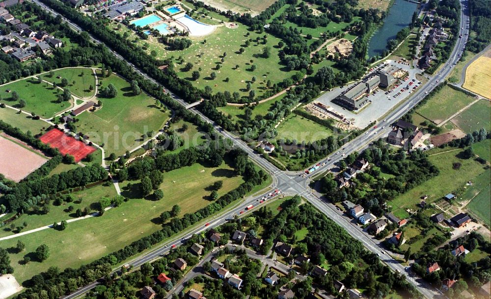 Moers from above - Complex of the hotel building Moers Van der Valk in Moers in the state North Rhine-Westphalia