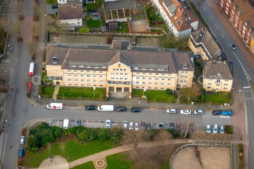 Aerial photograph Gladbeck - Building complex of the police Gladbeck and of kreativAmt GbR on Jovyplatz in Gladbeck in the state North Rhine-Westphalia, Germany