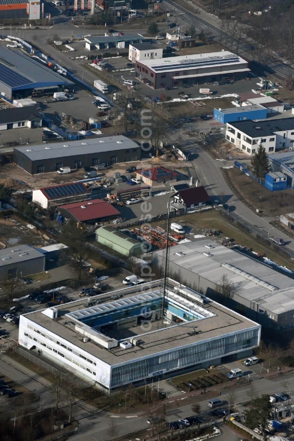 Aerial photograph Bernau - Building complex of the police Gottlieb-Daimler-Strasse - Werner-von-Siemens-Strasse in Bernau in the state Brandenburg