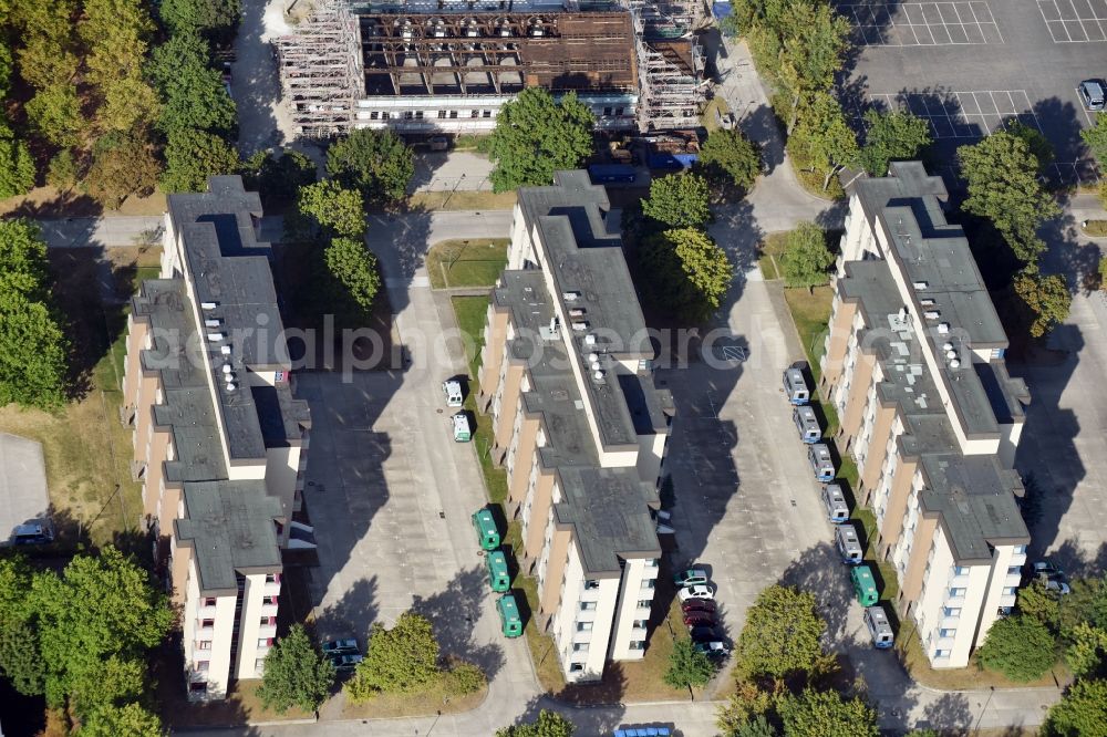 Aerial photograph Berlin - Building complex of the police und der Landespolizeischule der Berliner Polizei an der Charlottenburger Strasse im Stadtteil Ruhleben in Berlin