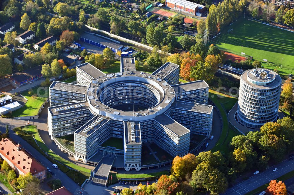 Hamburg from above - Building complex of the police Polizeipraesidium Honburg on Bruno-Georges-Platz on place Bruno-Georges-Platz in the district Winterhude in Hamburg, Germany