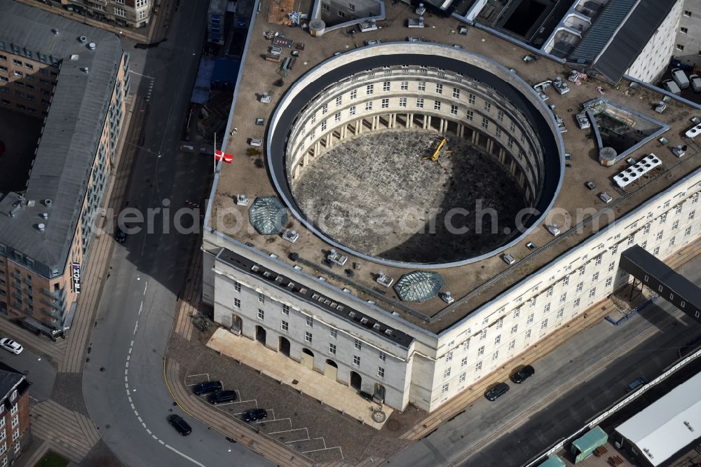 Kopenhagen from the bird's eye view: Building complex of the police - Praesidium Politigarden on Niels Brocks Gade in Copenhagen in Region Hovedstaden, Denmark